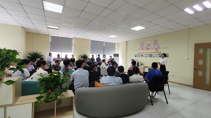 昆山智能制造聯(lián)盟走進(jìn)依斯倍