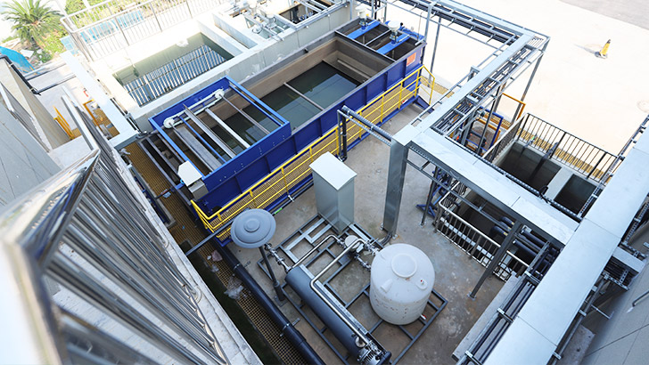 工業(yè)廢水處理工程中含酚廢水的處理方法？